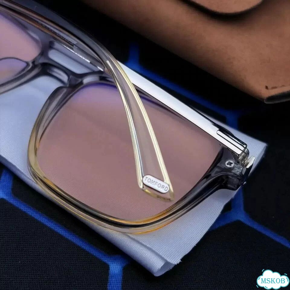 Солнцезащитные очки унисекс Tom Ford фото 7