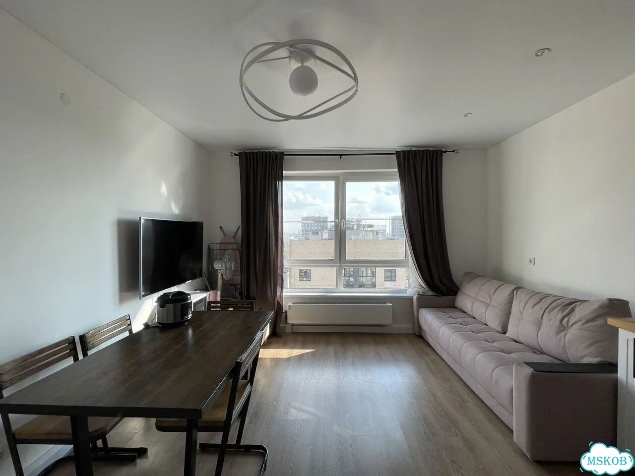2-к. квартира, 50 м², 28/33 эт. фото 2