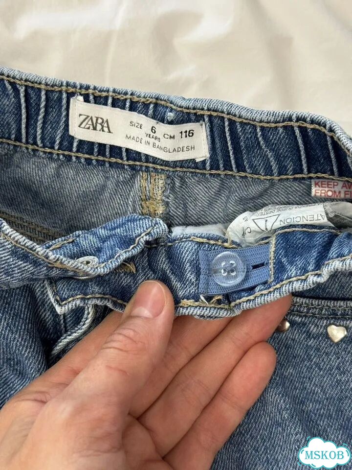 Джинсы Zara на девочку с заклёпками фото 3