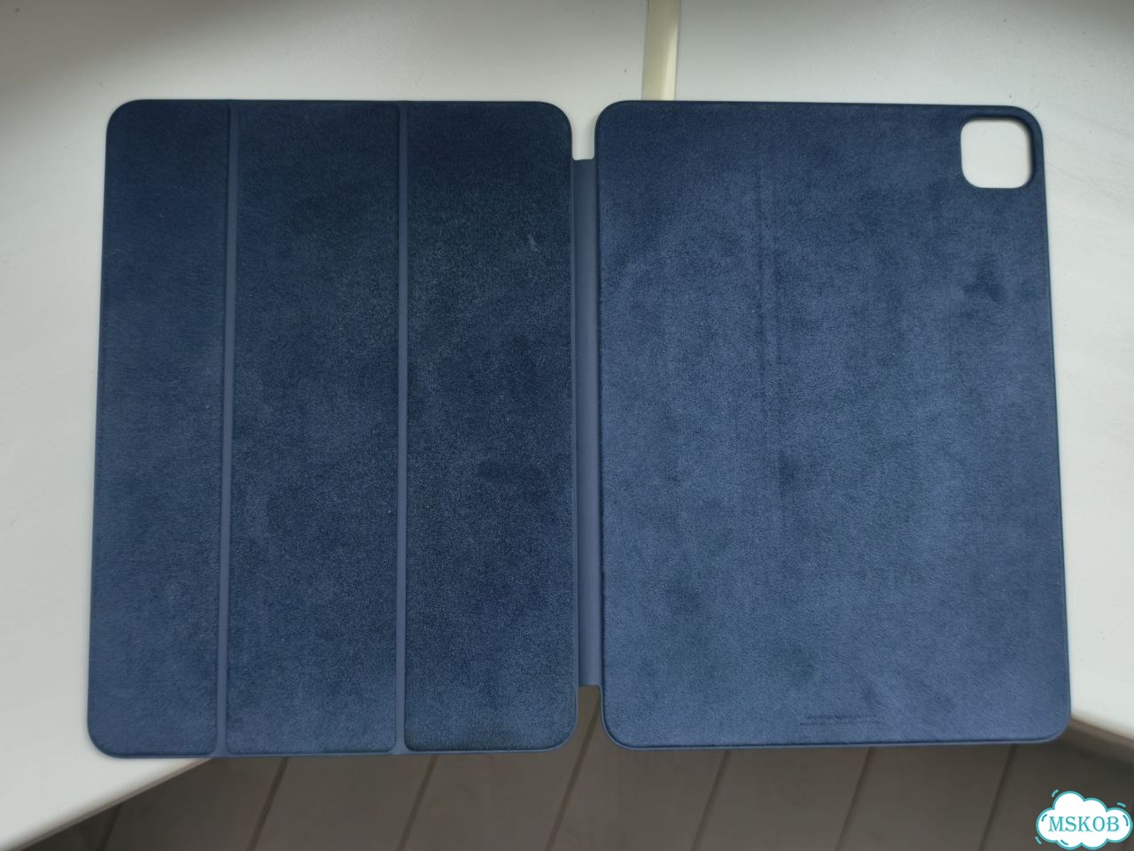 Apple SMART Folio iPad Pro 11 фото 3