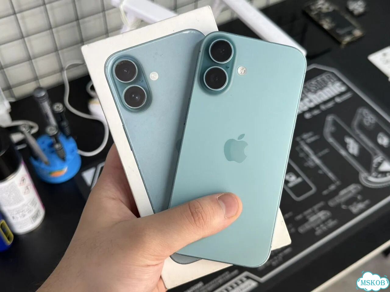 iPhone 16, 128 ГБ, SIM + eSIM фото 1