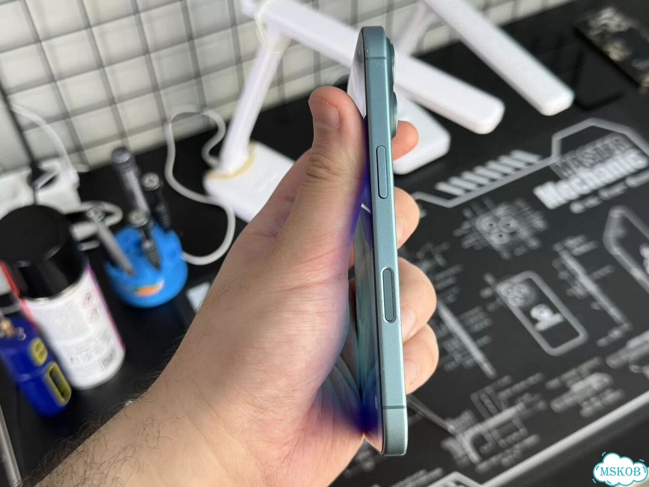 iPhone 16, 128 ГБ, SIM + eSIM фото 3