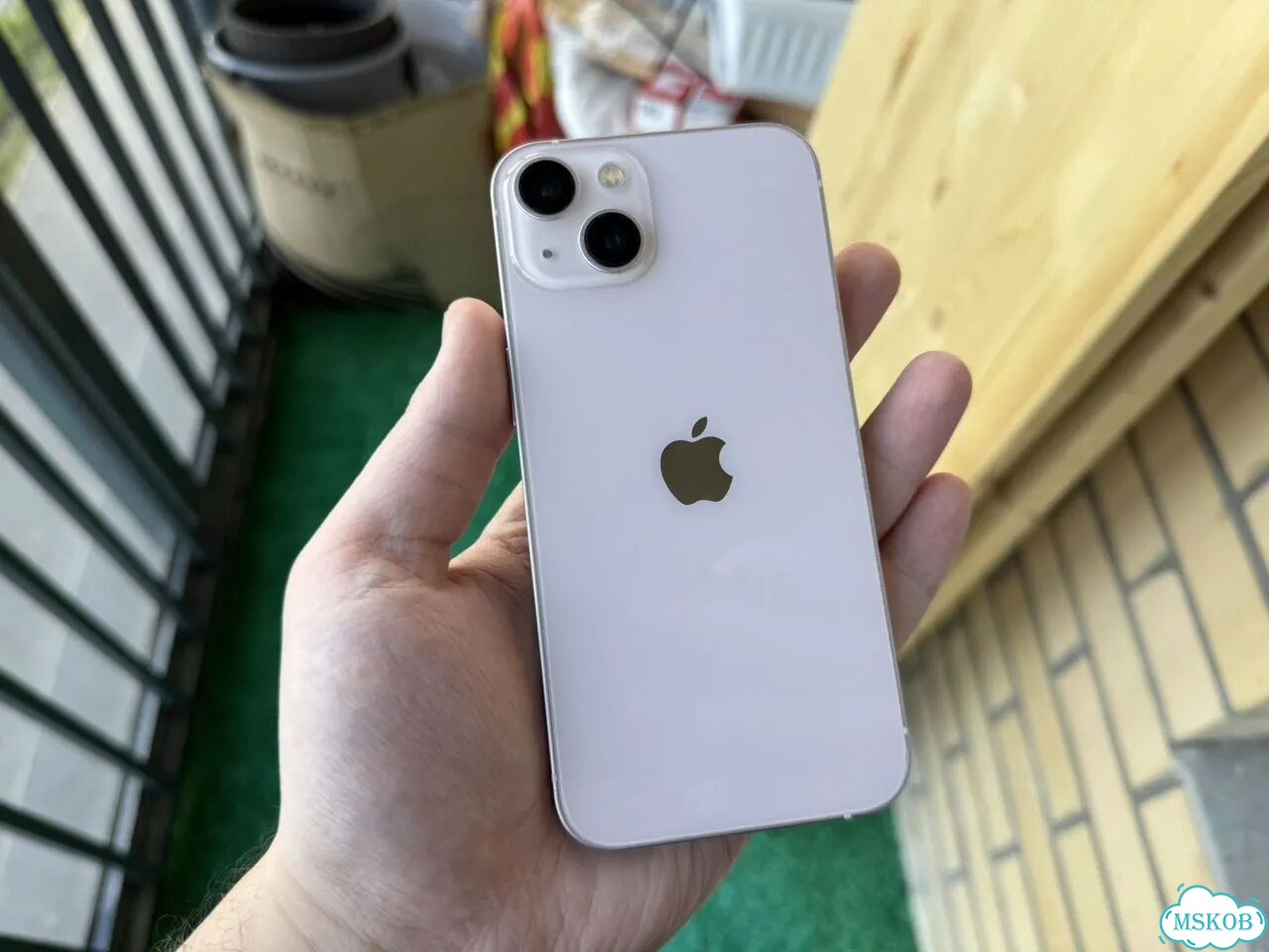 iPhone 13, 128 ГБ, SIM + eSIM фото 1