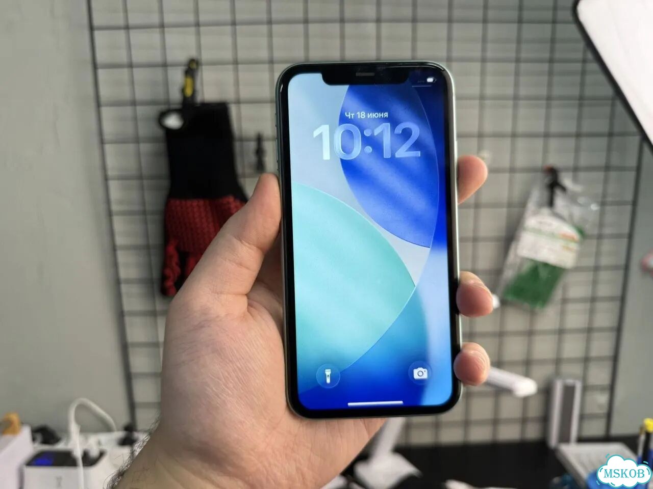 iPhone 11, 64 ГБ, SIM + eSIM фото 6