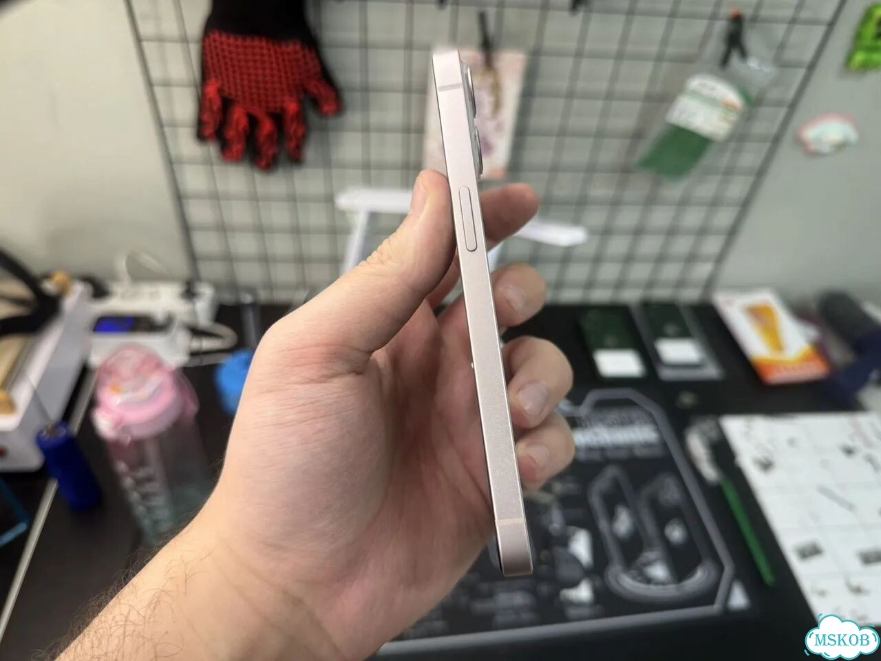 iPhone 13, 128 ГБ, SIM + eSIM фото 2