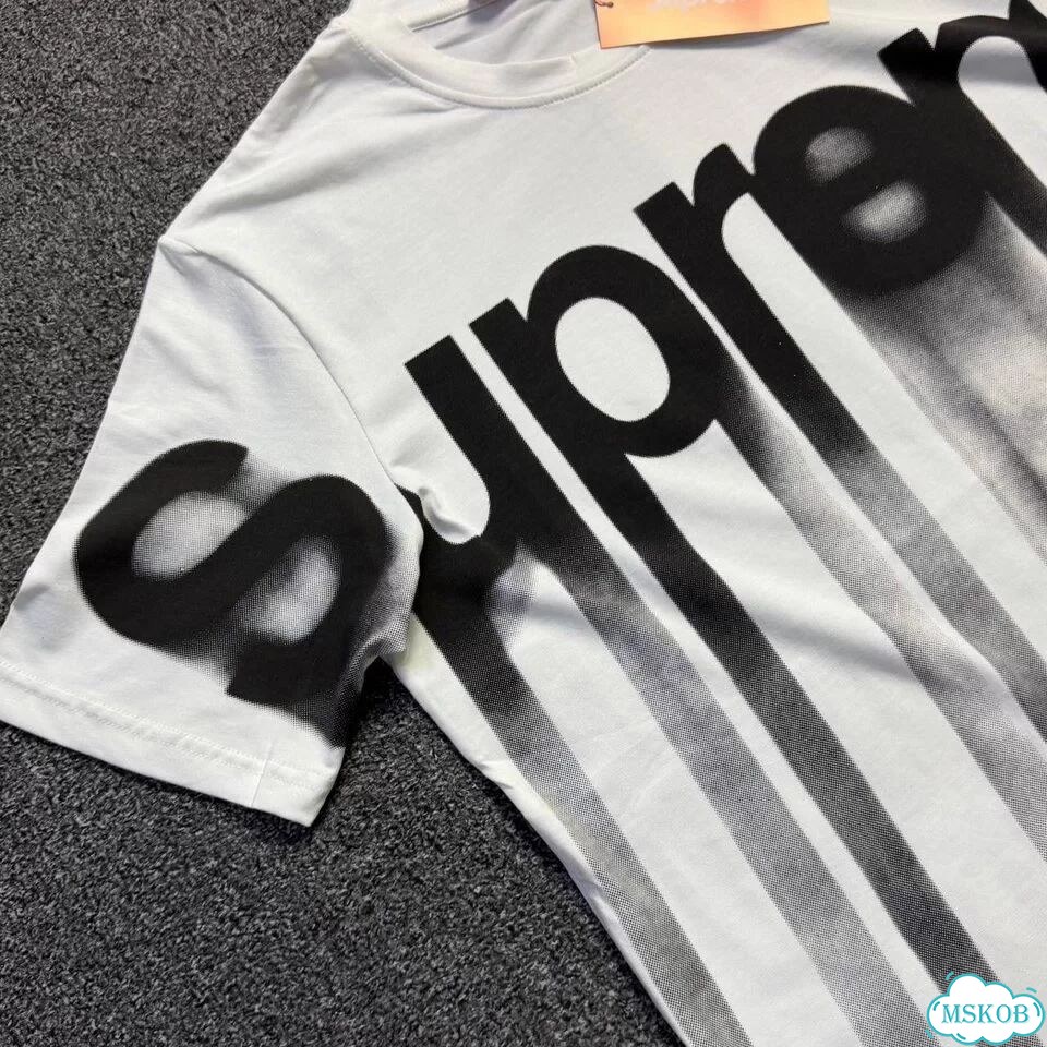 Футболка Supreme blured logo фото 4