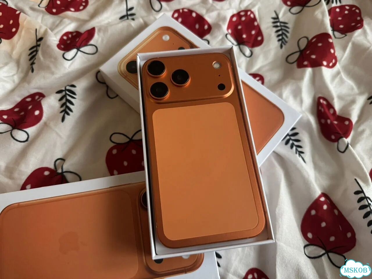 iPhone Xr в корпусе 17 pro фото 2