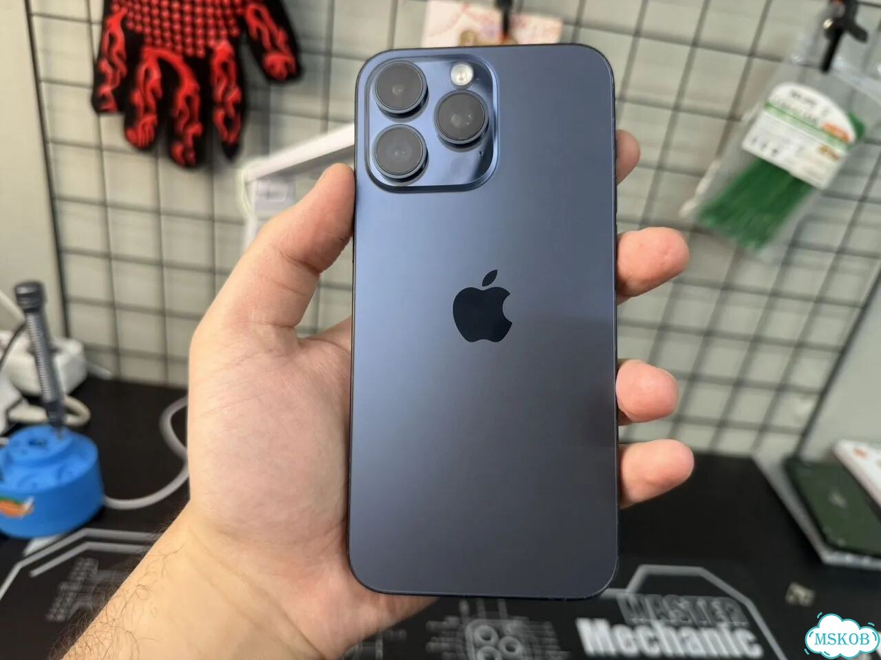iPhone 15 Pro Max, 256 ГБ, SIM + eSIM фото 1