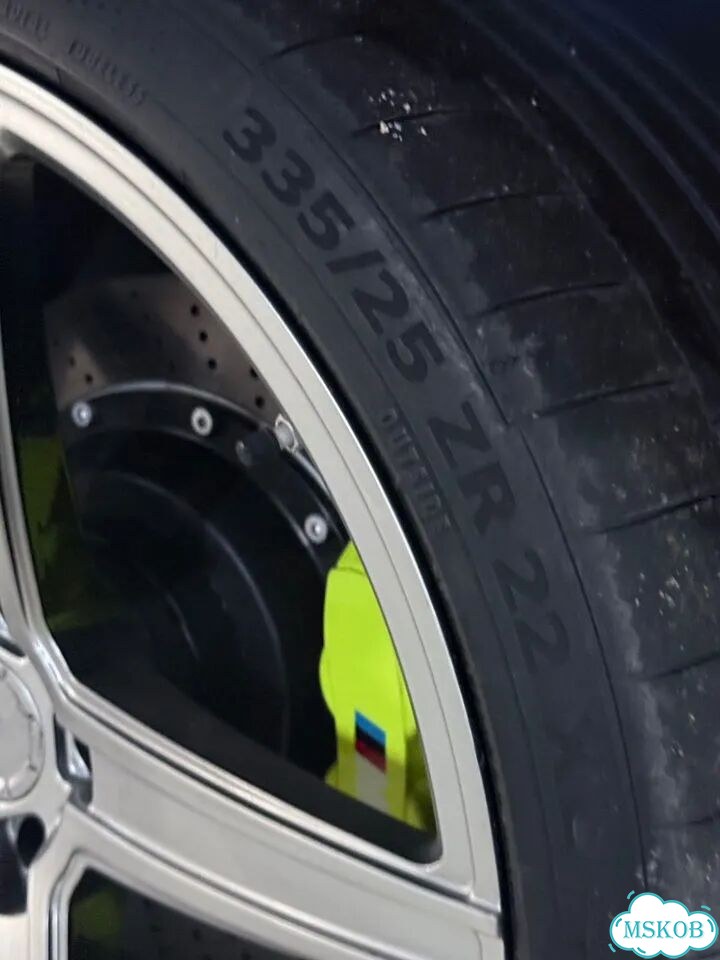 Continental ContiComfortContact CC5 295/30 R22 и 335/25 R22 фото 3