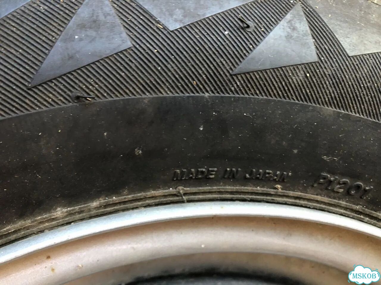Bridgestone Blizzak Spike-01 175/70 R13 82T фото 4