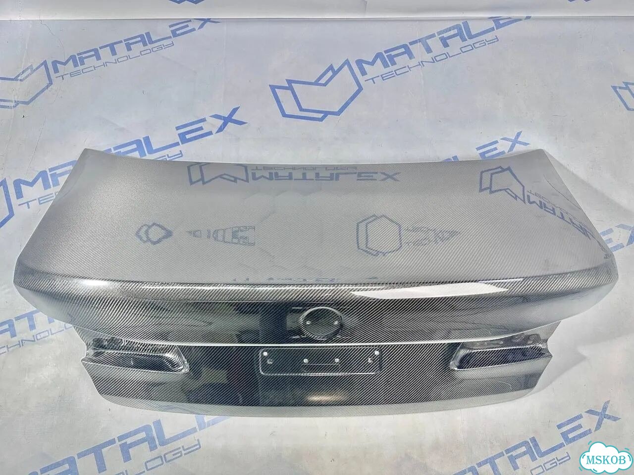 Крышка багажнтка Bmw g30 M5 F90 карбон фото 1