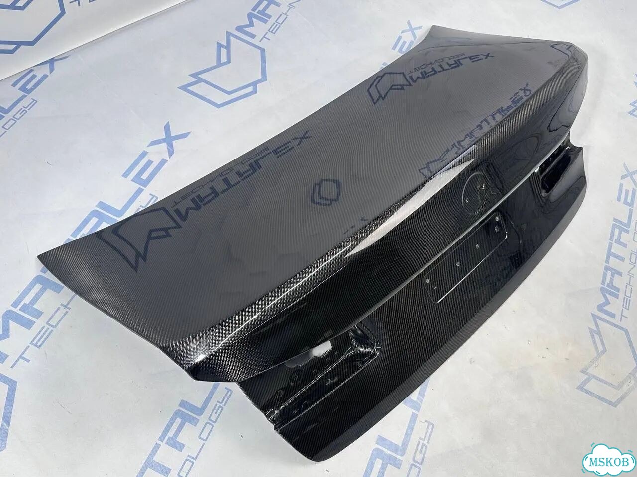 Крышка багажнтка Bmw g30 M5 F90 карбон фото 2