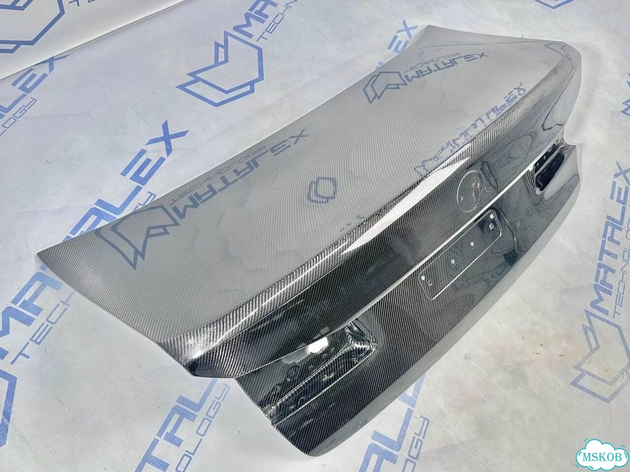 Крышка багажнтка Bmw g30 M5 F90 карбон фото 3