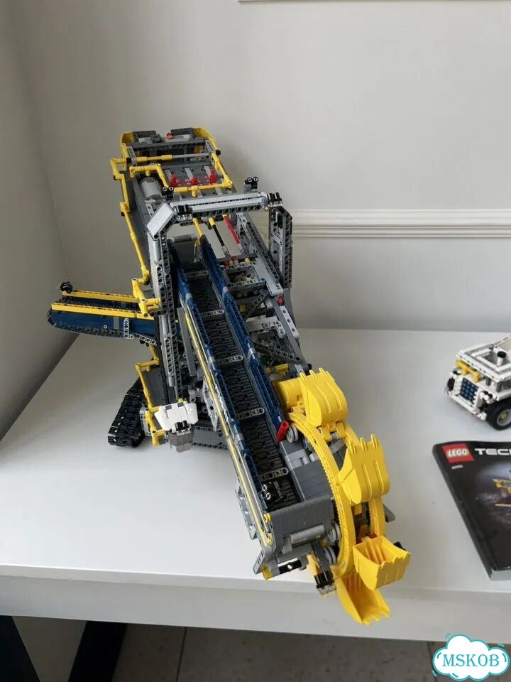 Lego technic 42055 роторный экскаватор фото 1
