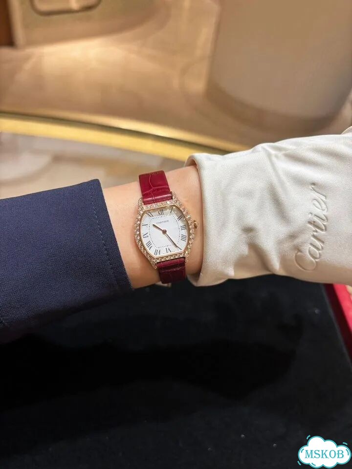 Часы Cartier Оригинал Дубай фото 6