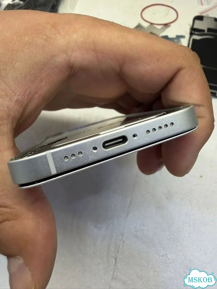 Корпус iPhone 16е фото 6