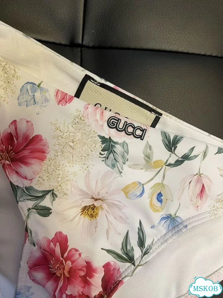 Купальник gucci с парео фото 6