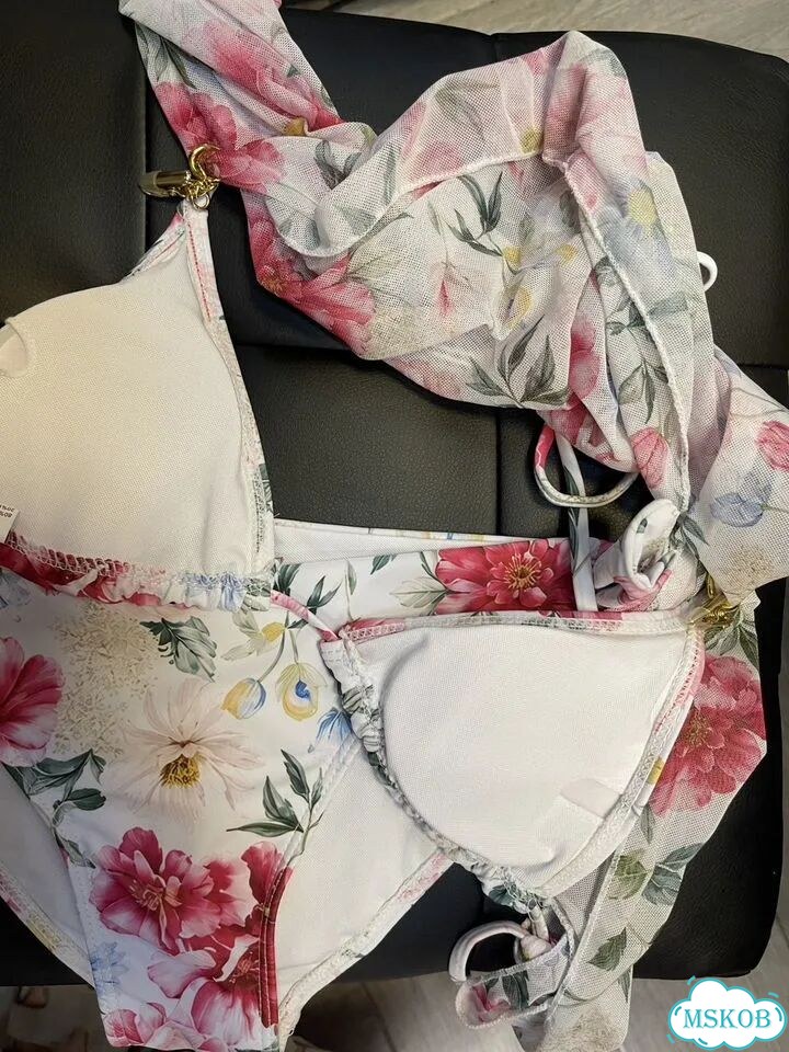 Купальник gucci с парео фото 9