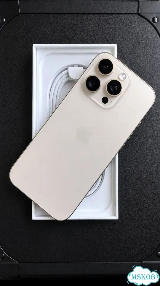 iPhone 16 Pro, 128 ГБ, eSIM фото 2