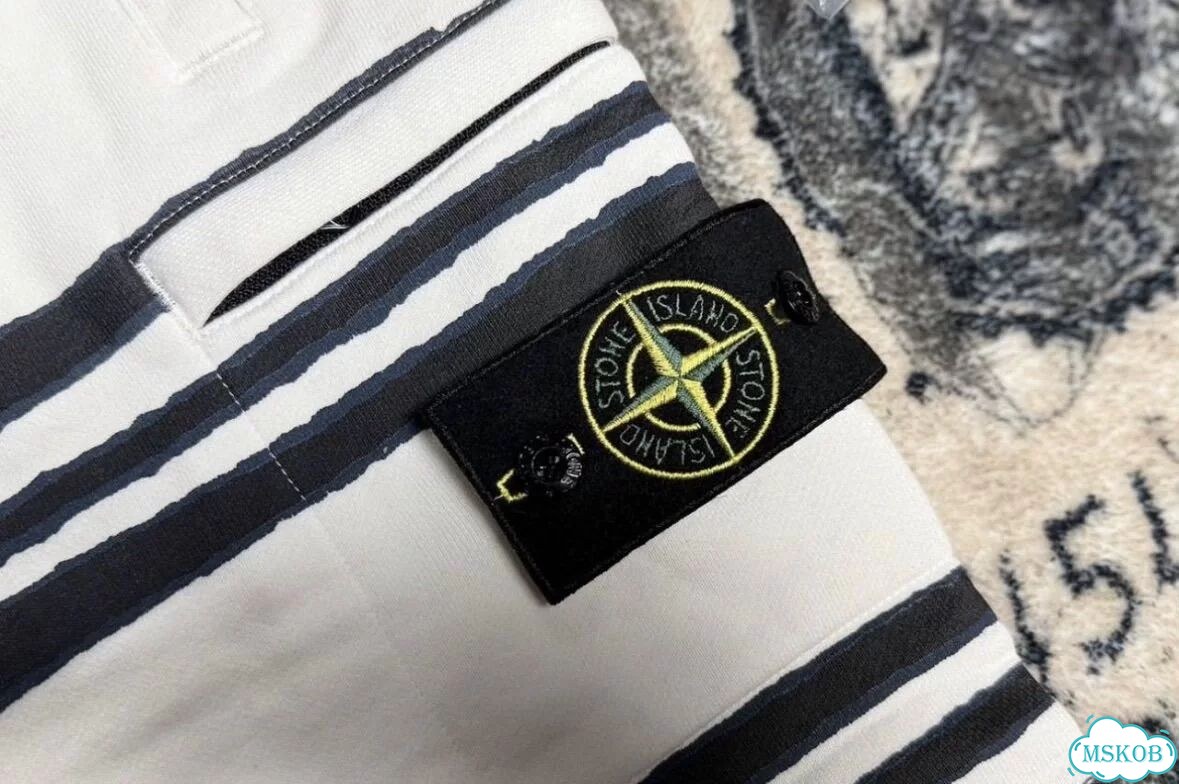 Шорты stone island x supreme белые фото 7