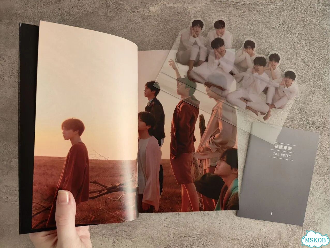 Альбом BTS Love Yourself Tear (версии U и Y) фото 4