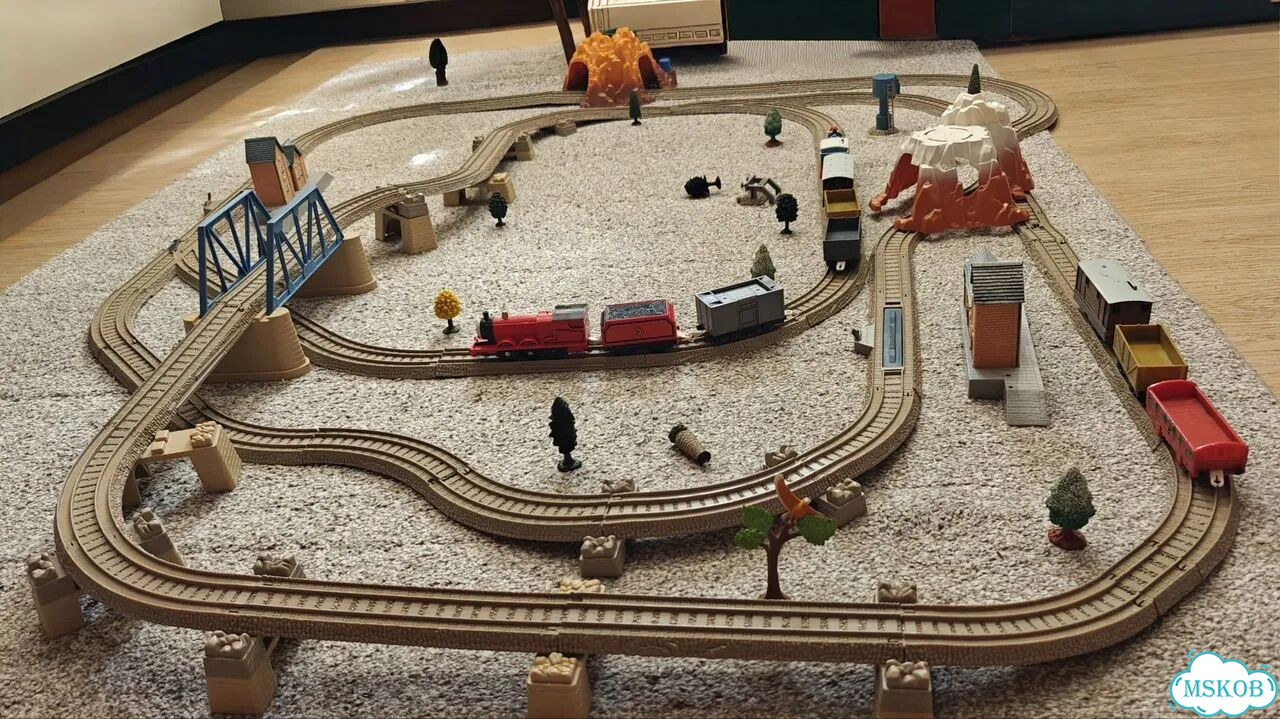 Железная дорога томас Thomas фото 1
