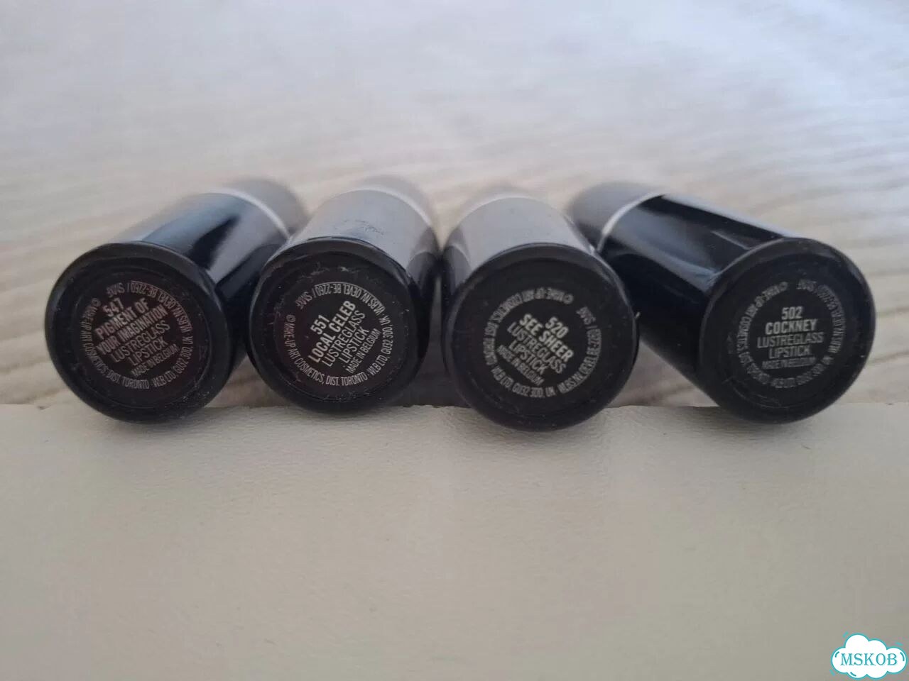 Помады MAC lustreglass 547,551,520,502 фото 3