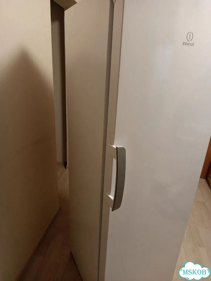 Морозилка indesit idu 0175 фото 2