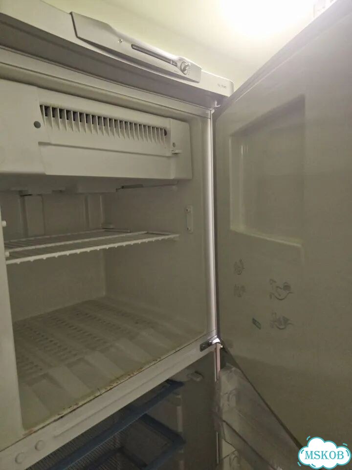 Холодильник indesit фото 3