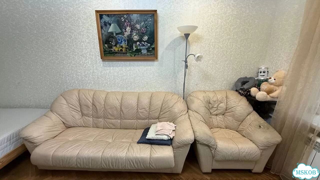 Кресло кожаное белое бу фото 1