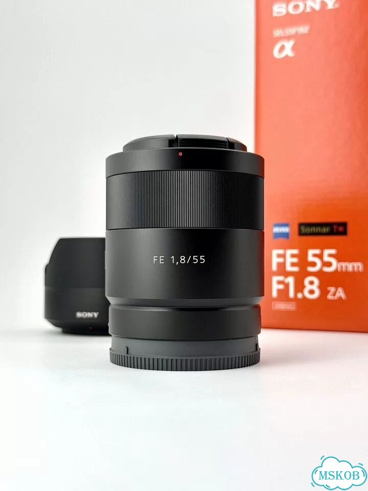 Sony Sonnar T* FE 55mm F1.8 ZA / like new фото 1