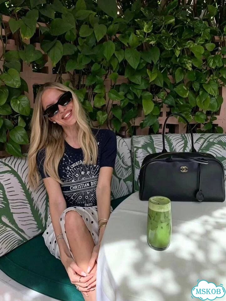 Трикотажная женская футболка кофта Dior фото 3