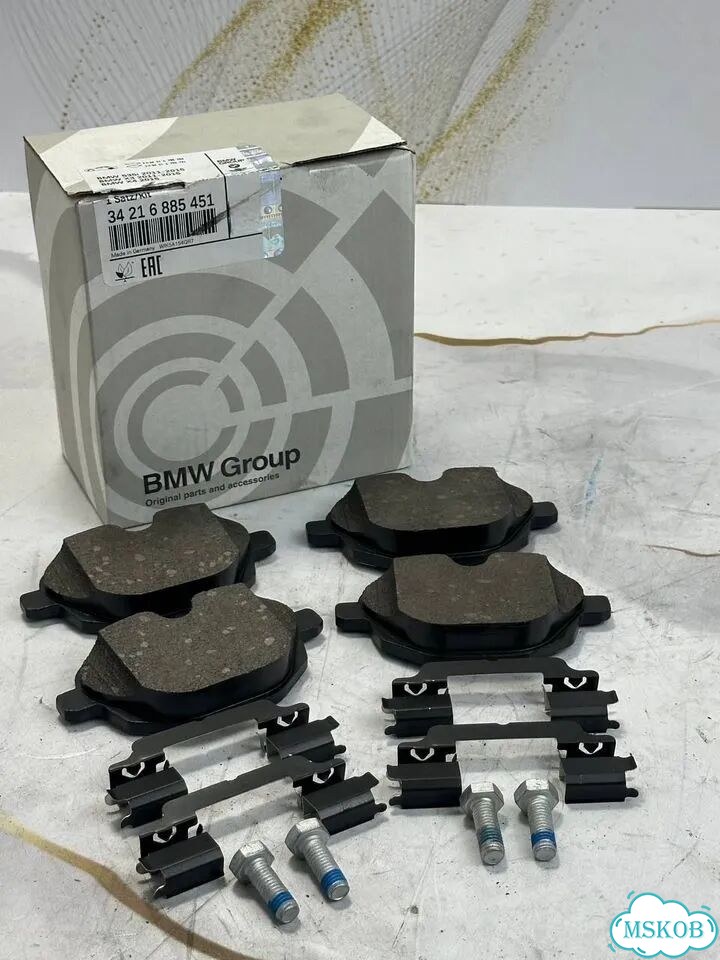 Тормозные колодки задние BMW 34216885451 G30 фото 1