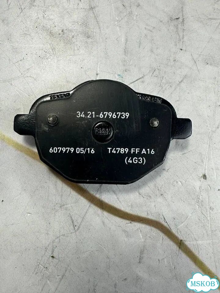 Тормозные колодки задние BMW 34216885451 G30 фото 5