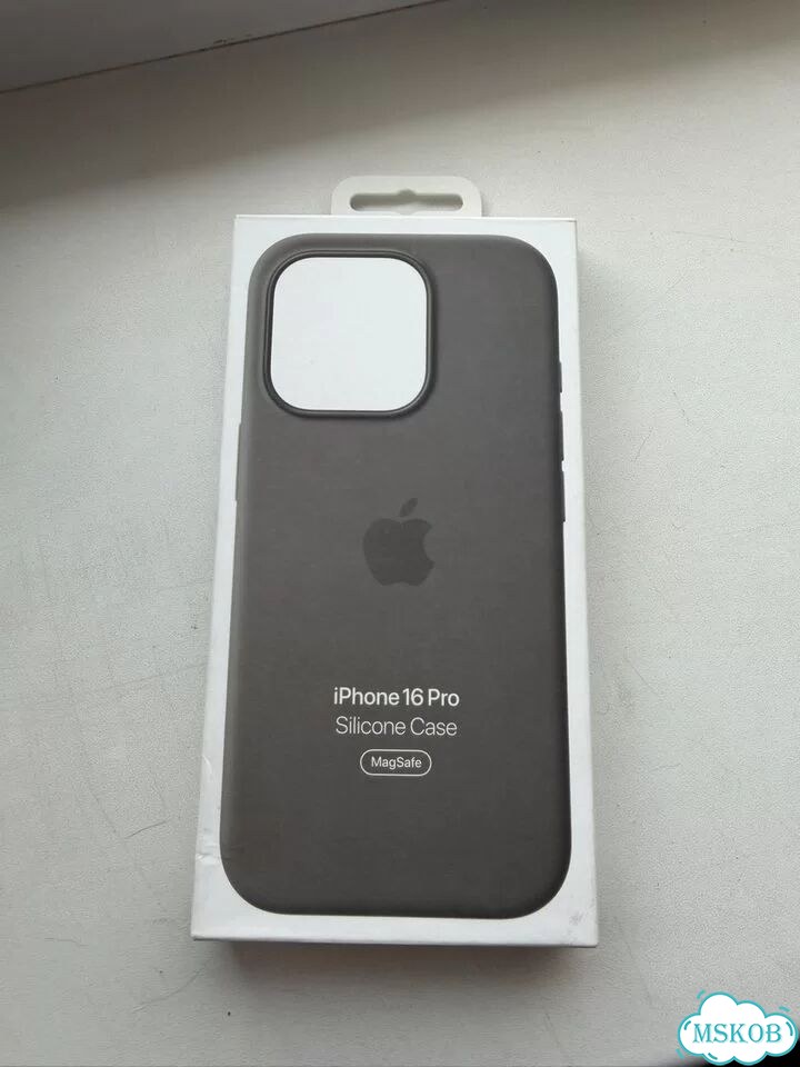 Чехол на iPhone 16 pro фото 1