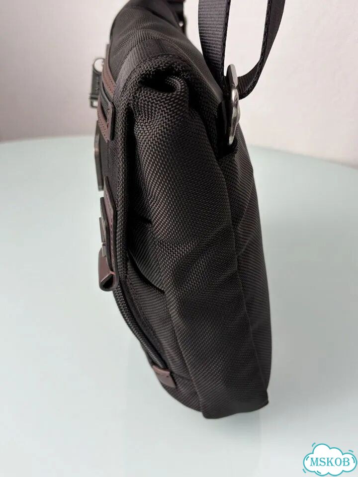 Сумка Tumi Alpha Bravo Barstow Crossbody оригинал фото 5