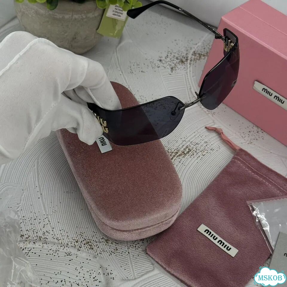 Солнцезащитные очки Miu Miu широкая маска фото 4