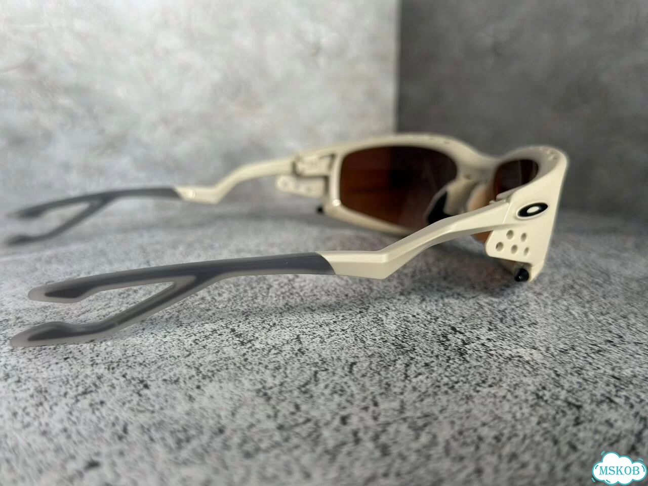 Оригинал Oakley Plantaris Sq Matte Sand Brown фото 4