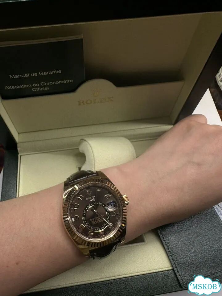 Наручные часы Rolex Sky-Dweller фото 2
