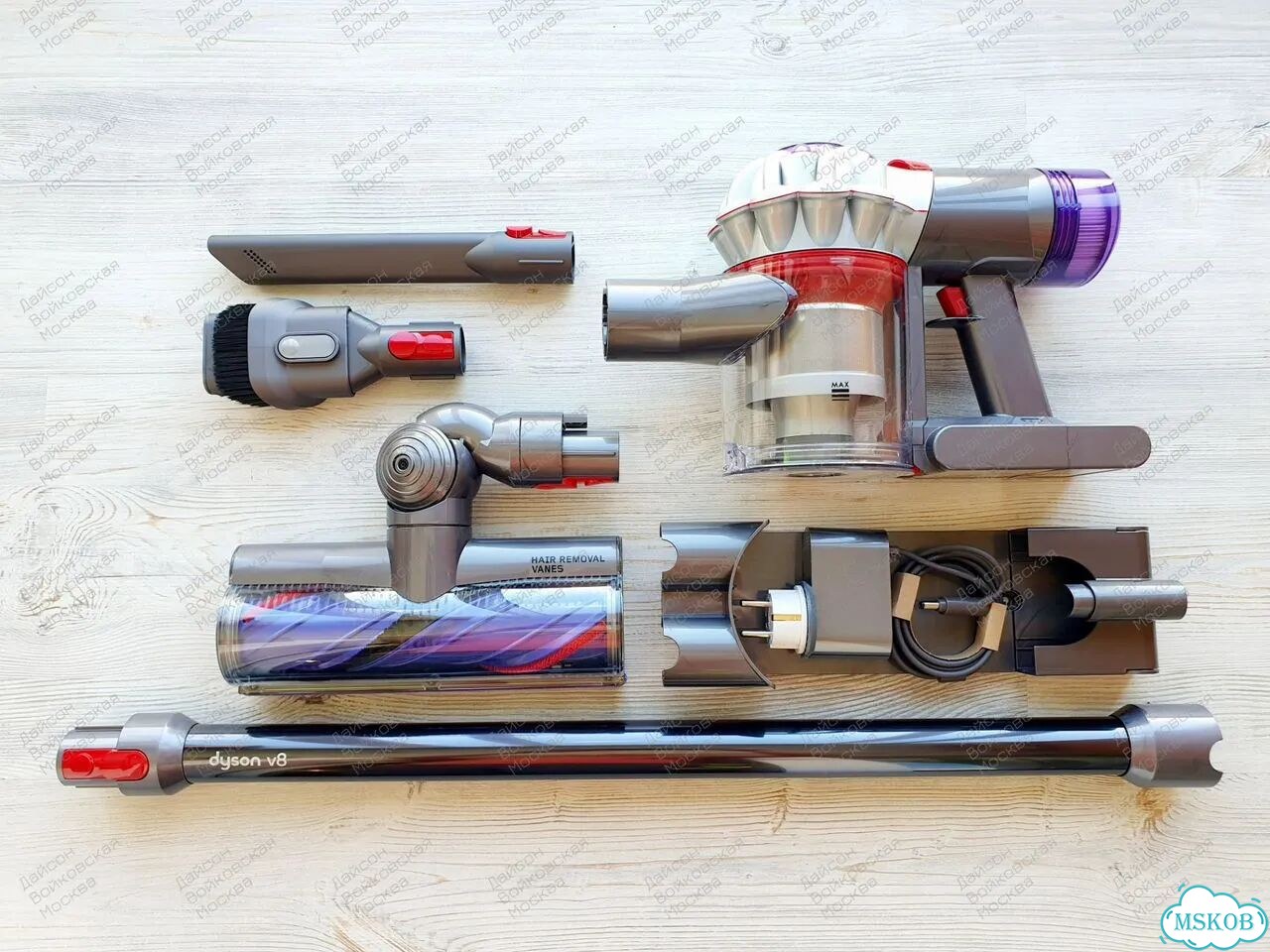Пылесос Dyson V8 новый оригинал фото 1