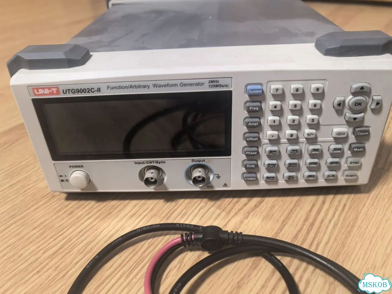Генератор сигналов UNI-T UTG9002-II фото 2