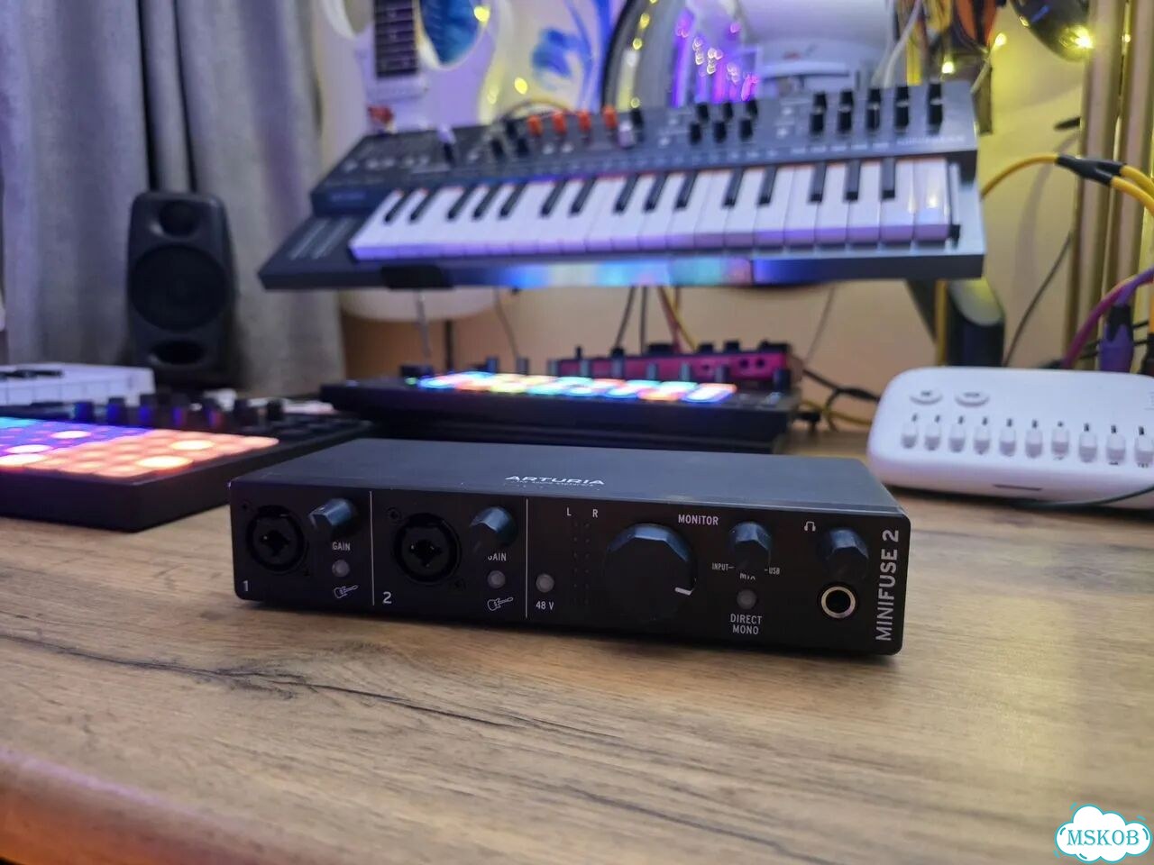 Arturia minifuse 2 фото 1