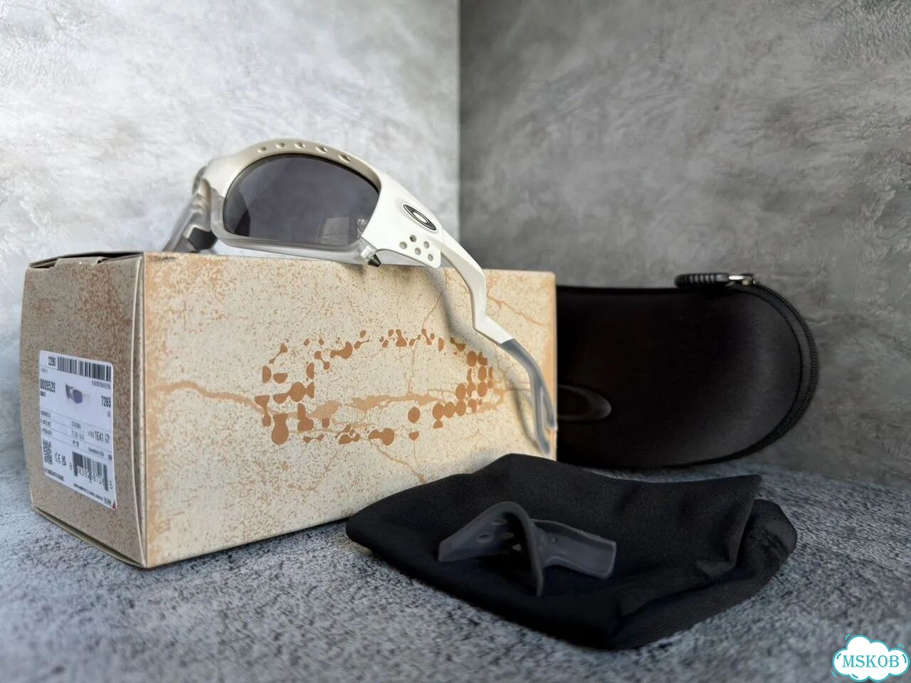 Оригинал Oakley Plantaris Sq Matte Mist Prizm Grey фото 8
