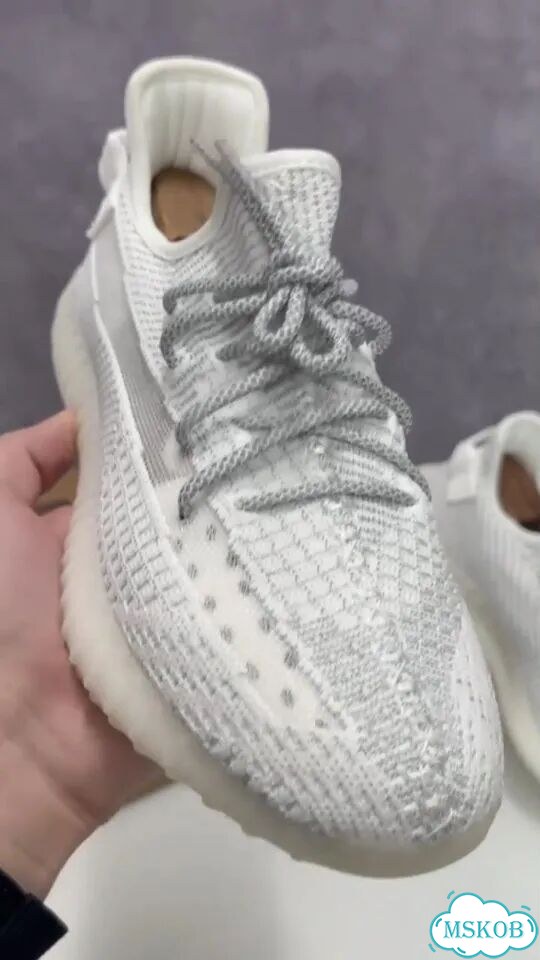 Кроссовки мужские Adidas yeezy boost фото 1