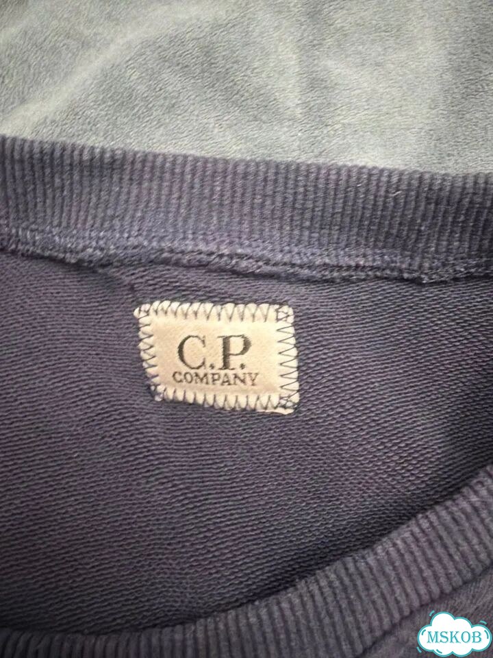 Cp company свитшот фото 3