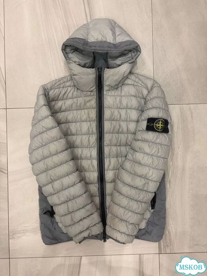 Легкий пуховик stone island фото 1