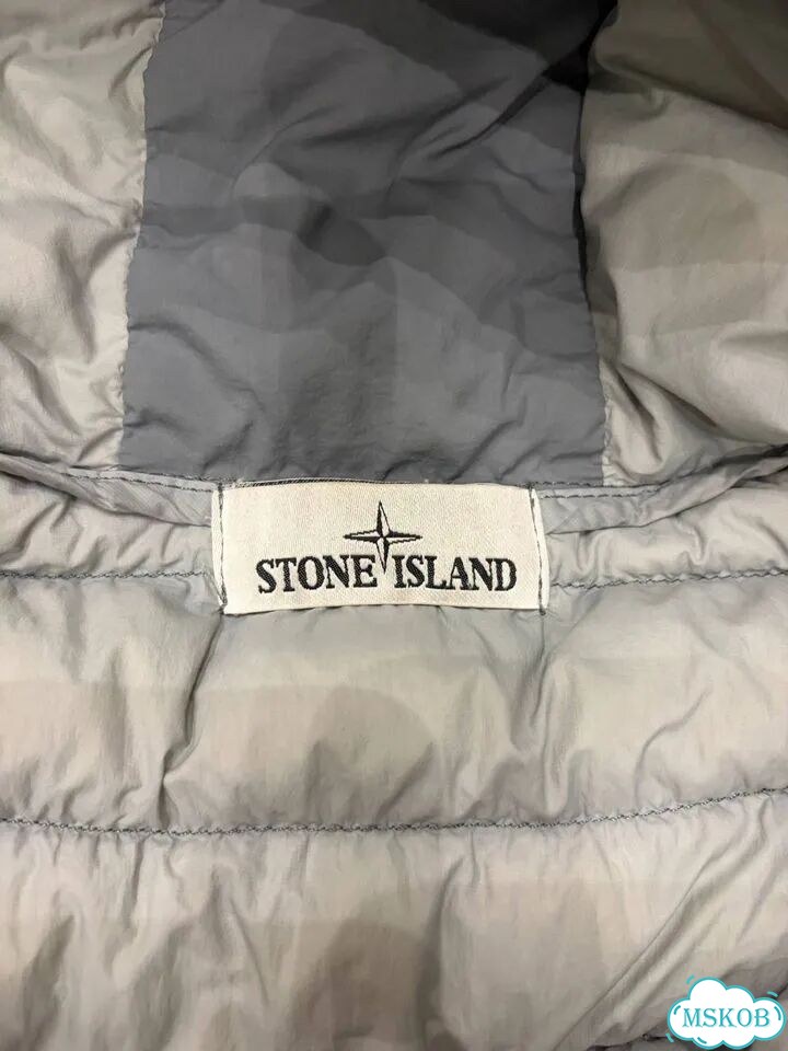 Легкий пуховик stone island фото 4