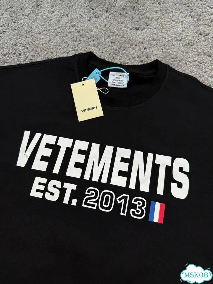 Футболка Vetements Paris чёрная y2k фото 2