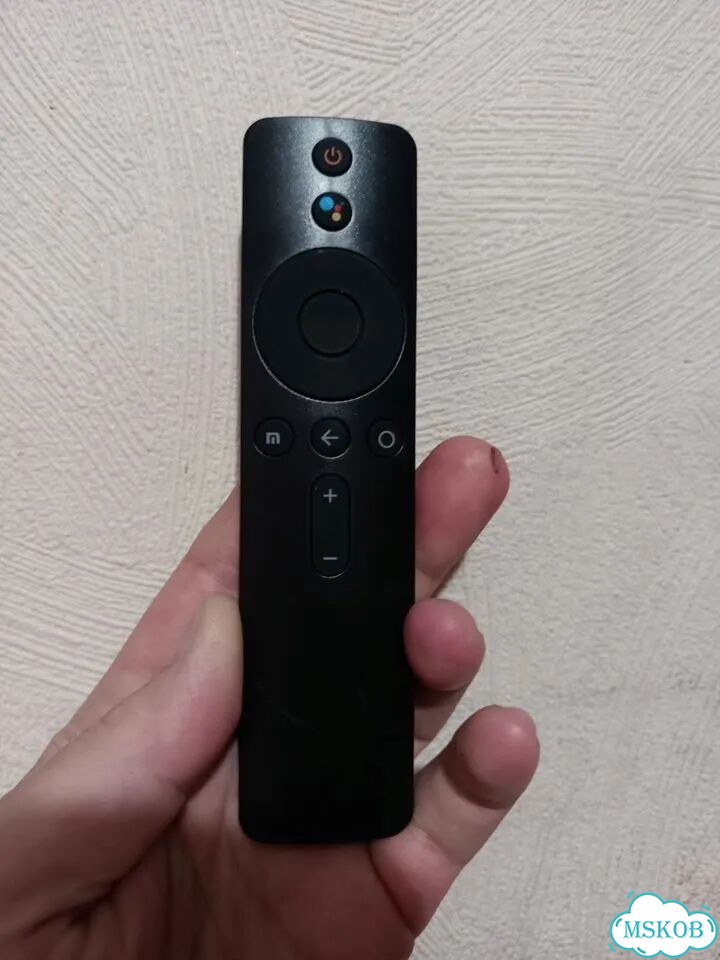 Это черный пульт дистанционного управления Xiaomi фото 2