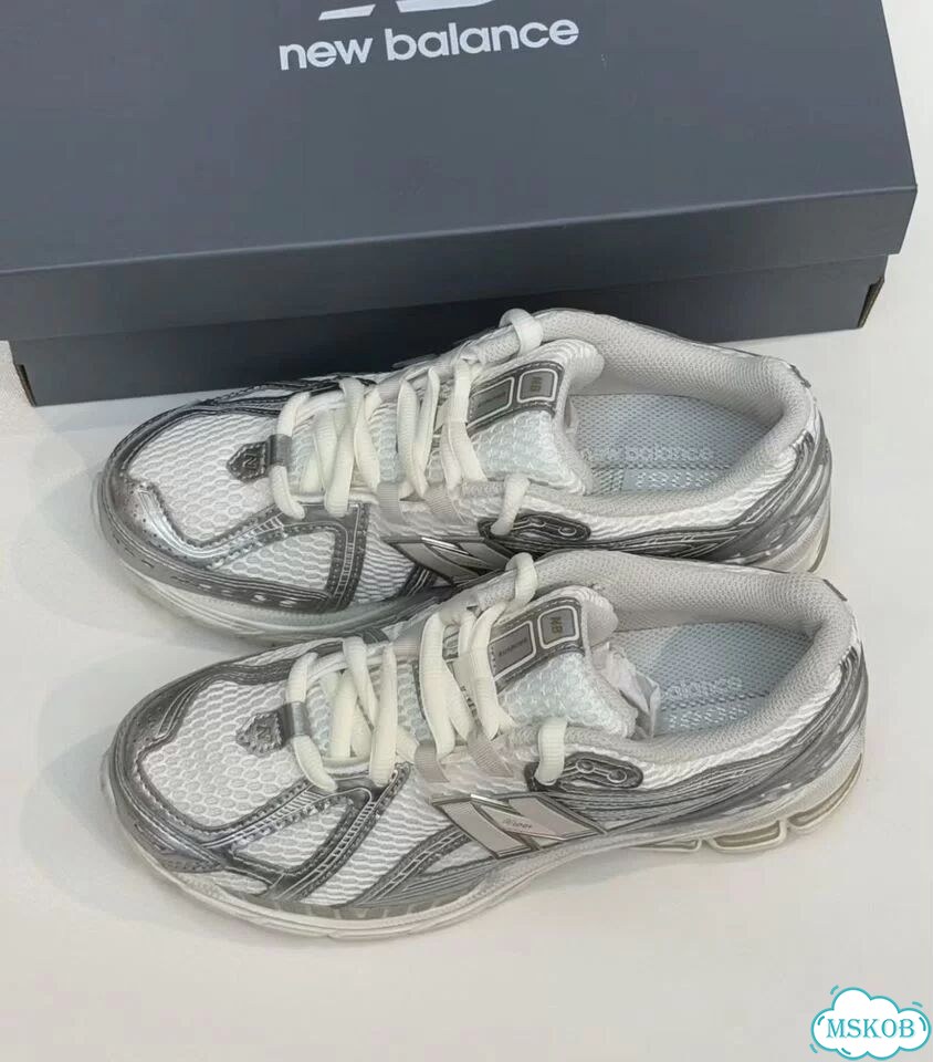 New Balance 1906R Silver Metallic оригинал фото 4